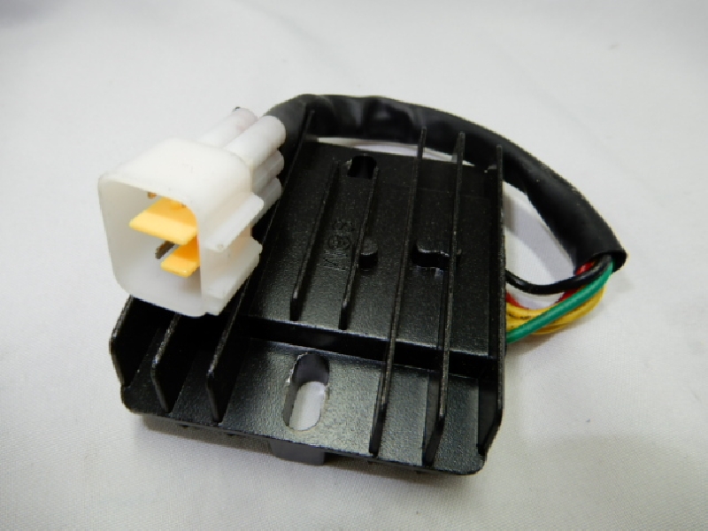 Реле регулятор Racer SR-X1/X2 (6 контактов) мама