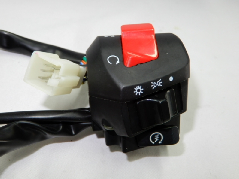 Пульт Правый Racer Skyway 250 (8 контактов в фишке (мама)