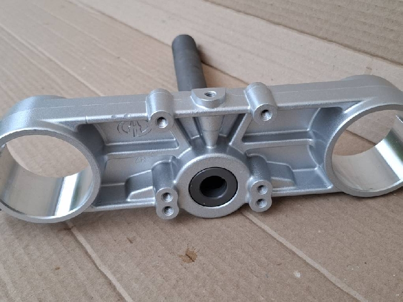 Траверсы Regulmoto Sport 003 верхняя и нижняя