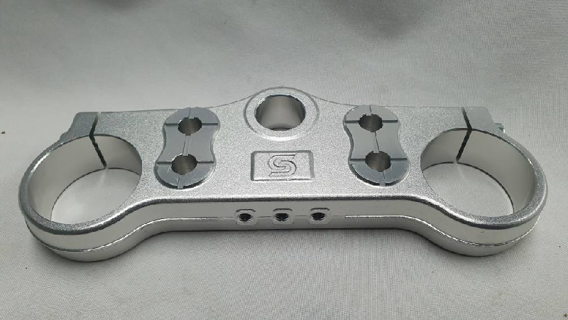 Траверса верхняя Regulmoto Seven